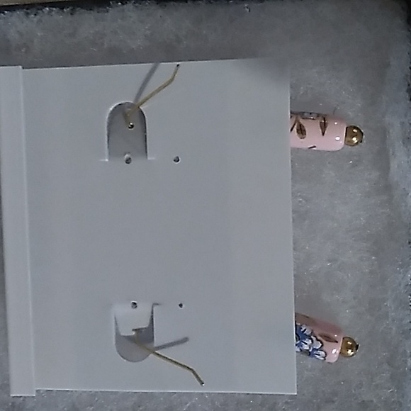 VINTAGE Earrings / Elcelera Pierced Earrings Ceramic Bead / NEW on Original Card - Picture 9 of 13